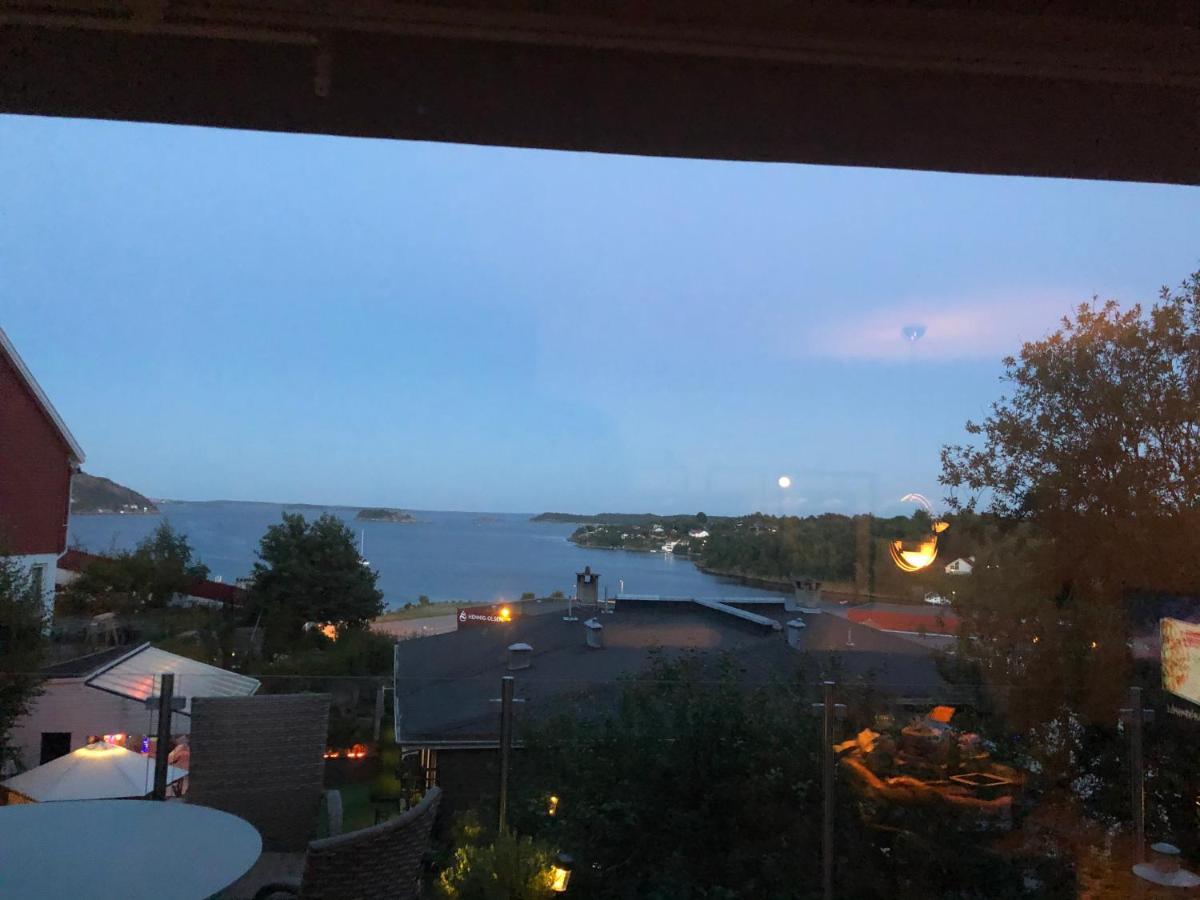 Ferienwohnung Aid Og Svein' S Sentrumsnaere Panorama Hjem Kristiansand Exterior foto